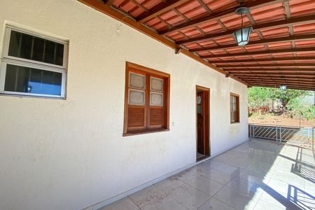 Casa para alugar com 500m², 2 quartos e 2 vagas