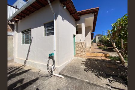 Casa para alugar com 500m², 2 quartos e 2 vagas