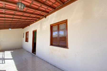 Casa para alugar com 500m², 2 quartos e 2 vagas