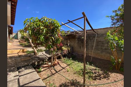 Casa para alugar com 2 quartos, 500m² em Miramar (barreiro), Belo Horizonte