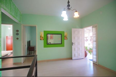 Casa para alugar com 120m², 2 quartos e 1 vagasala