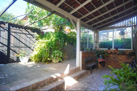 Casa para alugar com 120m², 2 quartos e 1 vagaÁrea externa