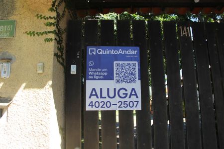 Casa de condomínio para alugar com 160m², 3 quartos e sem vaga