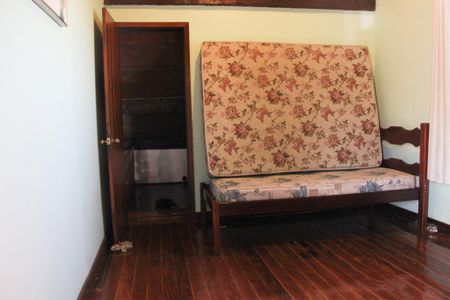 Casa de condomínio para alugar com 160m², 3 quartos e sem vaga