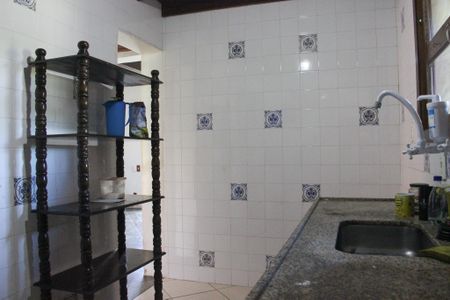 Casa de condomínio para alugar com 160m², 3 quartos e sem vaga