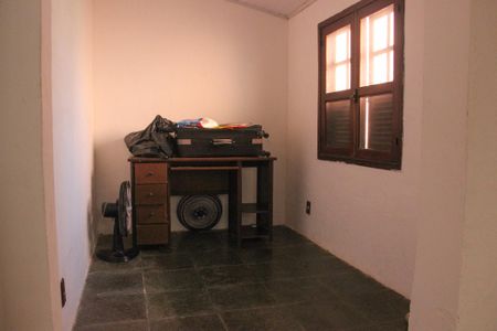 Casa de condomínio para alugar com 160m², 3 quartos e sem vaga