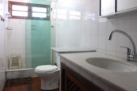 Casa de condomínio para alugar com 160m², 3 quartos e sem vaga