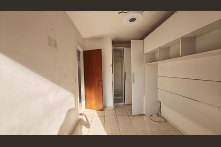 Casa de condomínio para alugar com 77m², 3 quartos e 2 vagas