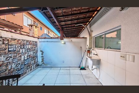 Casa de condomínio para alugar com 77m², 3 quartos e 2 vagas