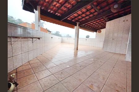 Casa à venda com 3 quartos, 221m² em Tremembé, São Paulo