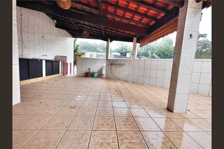 Casa à venda com 3 quartos, 221m² em Tremembé, São Paulo