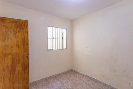 Quarto 2 de casa para alugar com 2 quartos, 0m² em Jardim Miriam, São Paulo