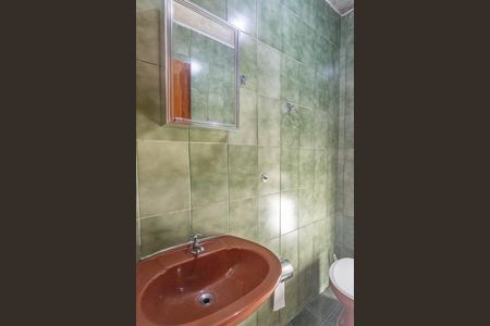 Casa para alugar com 0m², 2 quartos e sem vagaBanheiro 