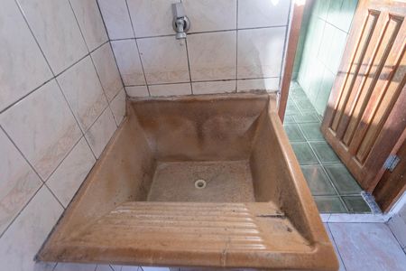 Área de serviço  de casa para alugar com 2 quartos, 0m² em Jardim Miriam, São Paulo
