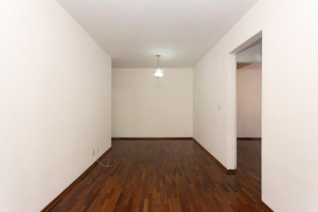 Apartamento à venda com 57m², 2 quartos e 1 vaga Apartamento à venda com 57m², 2 quartos e 1 vagaSala