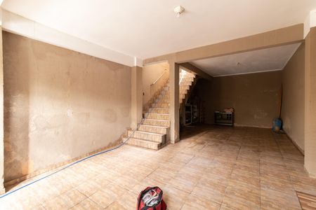 Garagem de casa à venda com 3 quartos, 180m² em Jardim Nossa Senhora do Carmo, São Paulo