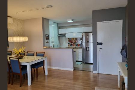 Apartamento para alugar com 75m², 2 quartos e 1 vaga Apartamento para alugar com 75m², 2 quartos e 1 vagaSala de Jantar