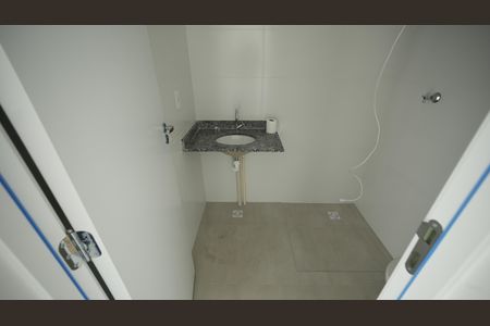 Banheiro Social de apartamento para alugar com 2 quartos, 40m² em Vila Eldizia, Santo André