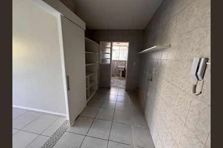 Corredor de apartamento à venda com 3 quartos, 76m² em Vila Rosa, Novo Hamburgo