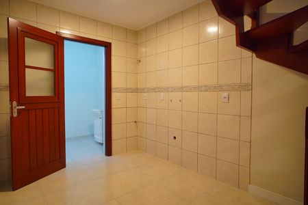 Casa de condomínio à venda com 112m², 2 quartos e 1 vagaCozinha 