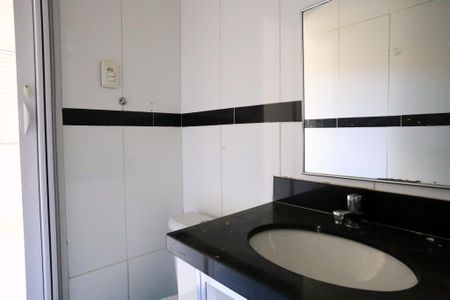 Apartamento à venda com 142m², 3 quartos e 1 vaga Apartamento à venda com 142m², 3 quartos e 1 vagaBanheiro da Suíte