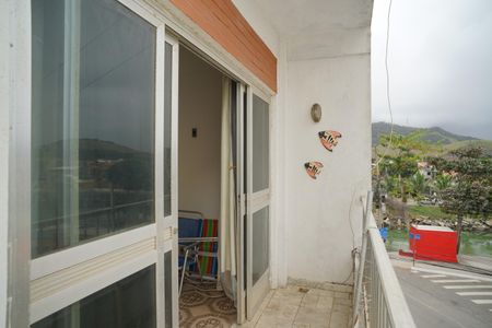Varanda da sala de apartamento para alugar com 1 quarto, 51m² em Ponta Negra, Maricá