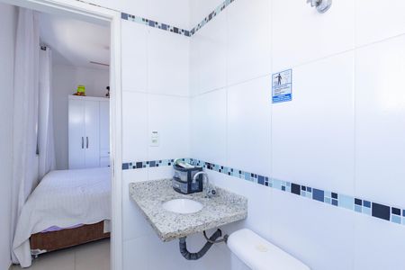 Banheiro Quarto 2 de casa à venda com 3 quartos, 125m² em Vila dos Remedios, São Paulo