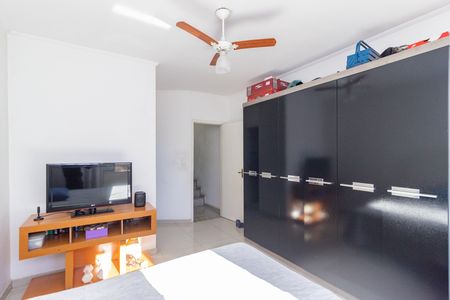 Casa à venda com 125m², 3 quartos e 4 vagasQuarto 1