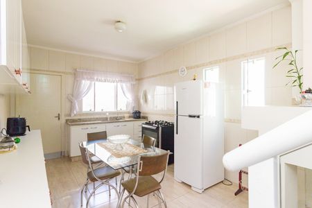 Casa à venda com 125m², 3 quartos e 4 vagasCozinha