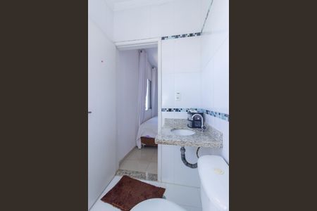 Casa à venda com 125m², 3 quartos e 4 vagasBanheiro Quarto 2