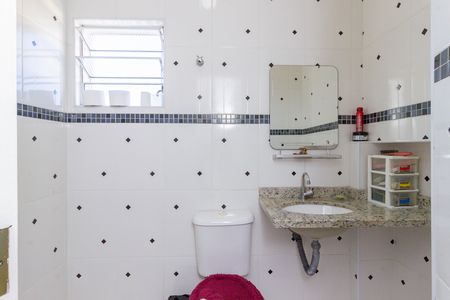 Casa à venda com 125m², 3 quartos e 4 vagasBanheiro Quarto 1