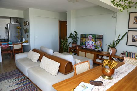 Apartamento à venda com 90m², 3 quartos e 2 vagasSala