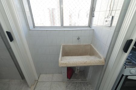 Apartamento à venda com 78m², 2 quartos e 1 vagaÁrea de Serviço