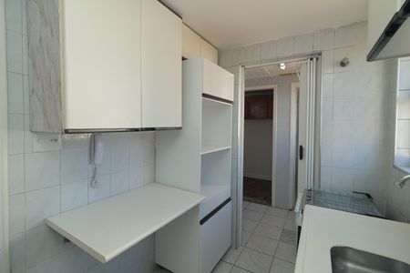 Apartamento à venda com 78m², 2 quartos e 1 vagaCozinha