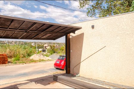 Casa para alugar com 3 quartos, 450m² em Loteamento Aruana Park, Goiânia