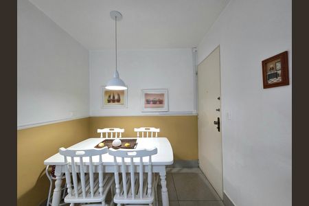Apartamento à venda com 100m², 2 quartos e 1 vaga Apartamento à venda com 100m², 2 quartos e 1 vagaCozinha