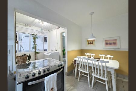 Apartamento à venda com 100m², 2 quartos e 1 vaga Apartamento à venda com 100m², 2 quartos e 1 vagaCozinha