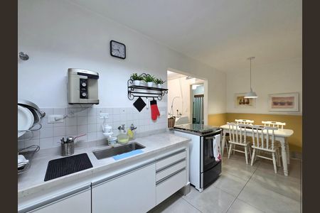 Apartamento à venda com 100m², 2 quartos e 1 vaga Apartamento à venda com 100m², 2 quartos e 1 vagaCozinha