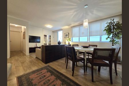 Apartamento à venda com 100m², 2 quartos e 1 vaga Apartamento à venda com 100m², 2 quartos e 1 vagaSala