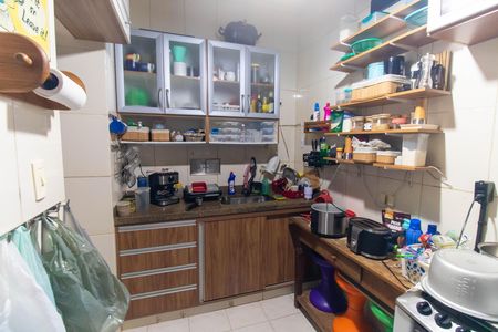 Apartamento à venda com 108m², 3 quartos e sem vagaCozinha e Área de Serviço
