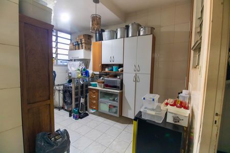 Apartamento à venda com 108m², 3 quartos e sem vagaCozinha e Área de Serviço