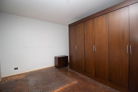 Quarto 3 - Suíte de casa para alugar com 3 quartos, 290m² em Vila Mangalot, São Paulo