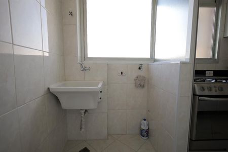 Área de Serviço de apartamento para alugar com 2 quartos, 59m² em Parque Sao Vicente, Santo André