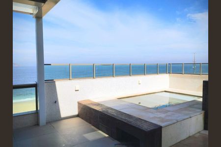 Apartamento à venda com 245m², 3 quartos e 3 vagas