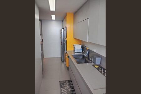 Apartamento à venda com 245m², 3 quartos e 3 vagas