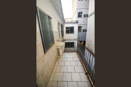 Casa à venda com 300m², 12 quartos e 1 vaga Casa à venda com 300m², 12 quartos e 1 vagaSacada da Área de Serviço