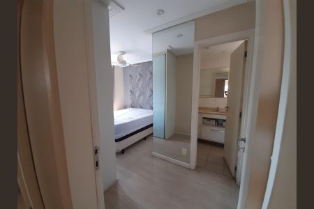 Apartamento à venda com 128m², 3 quartos e 4 vagas Apartamento à venda com 128m², 3 quartos e 4 vagasQuarto