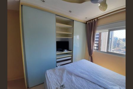 Apartamento à venda com 128m², 3 quartos e 4 vagas Apartamento à venda com 128m², 3 quartos e 4 vagasQuarto