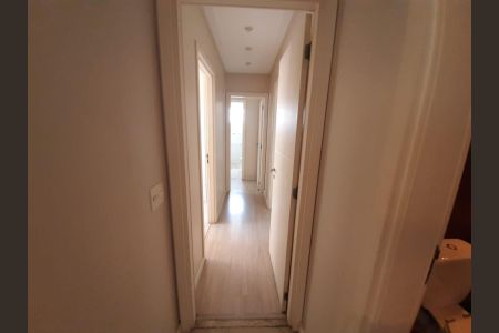 Apartamento à venda com 128m², 3 quartos e 4 vagas Apartamento à venda com 128m², 3 quartos e 4 vagasCorredor
