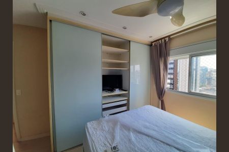Apartamento à venda com 128m², 3 quartos e 4 vagas Apartamento à venda com 128m², 3 quartos e 4 vagasQuarto